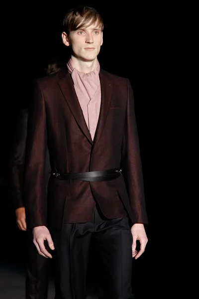 Look 61
